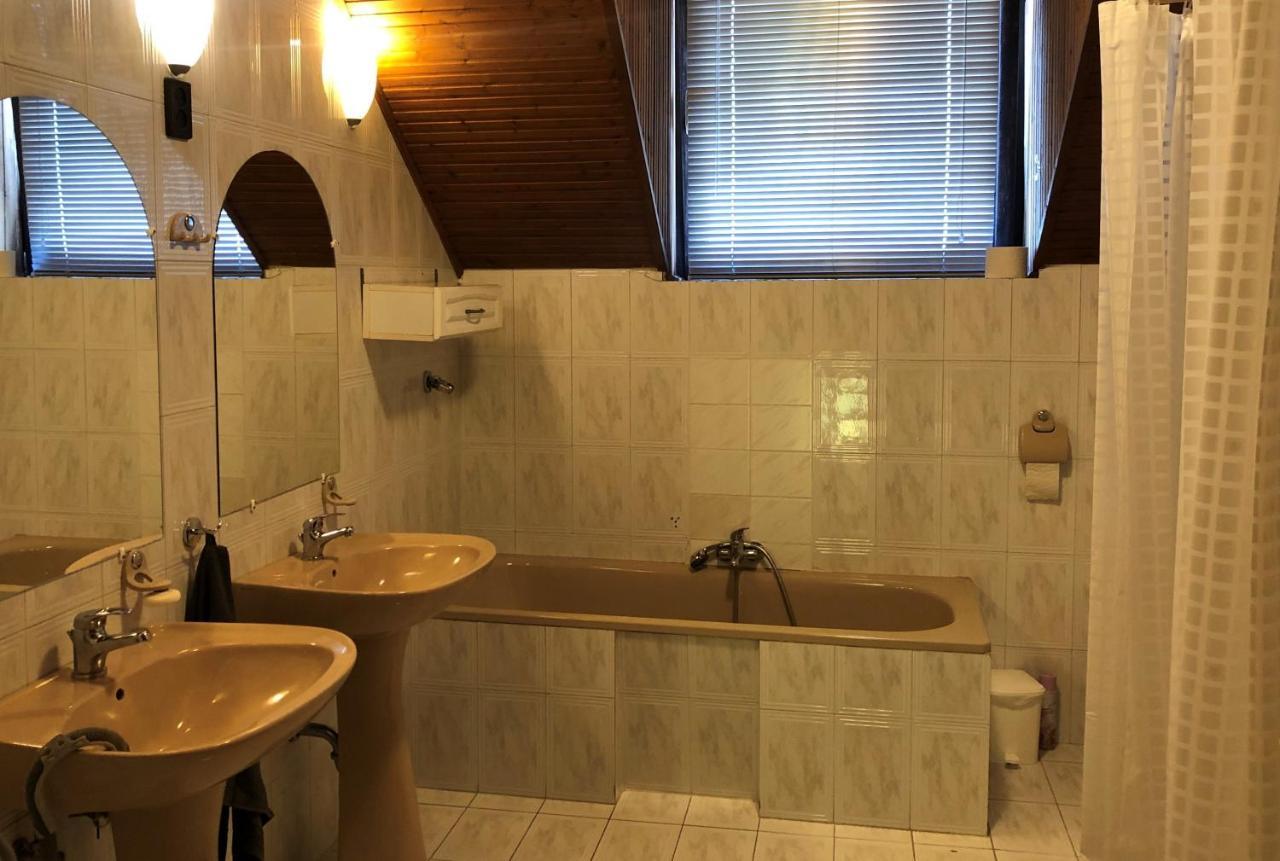 Apartman 4. Lägenhet Balatonalmádi Exteriör bild